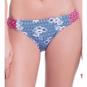 Swimsuit bottoms Profile Blush side tap